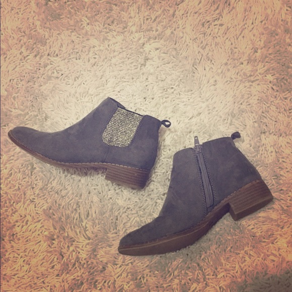 Girls boots - Picture 1 of 1